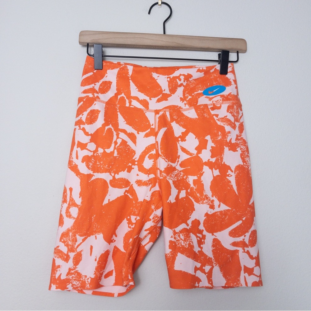 ☀️3/$20 Nike Women's Orange Bike Shorts - Picture 4 of 11
